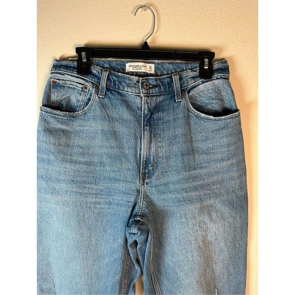 Abercrombie & Fitch Curve Love The '90s Straight Ultra High Rise 30/10  Long - Picture 2 of 6